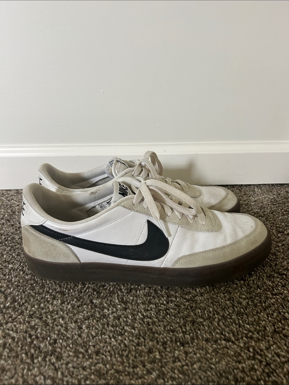Nike Men’s White, Black and Beige Low-Top Sneakers